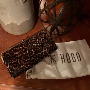 Hobo Lauren Clutch Wallet